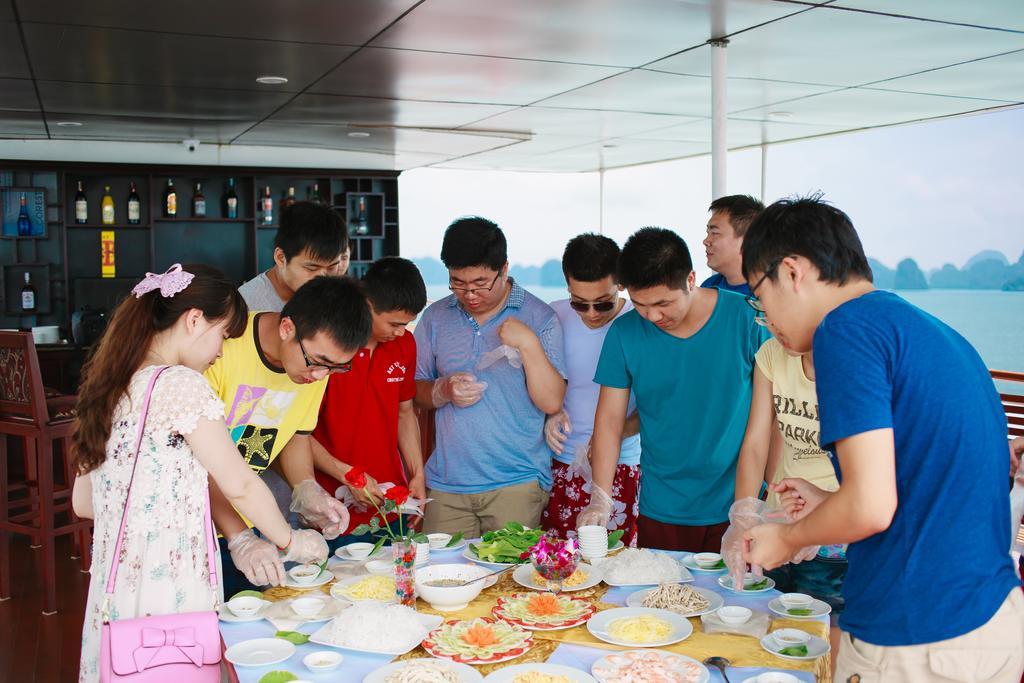Cristina Diamond Cruise Hotell Ha Long Rom bilde